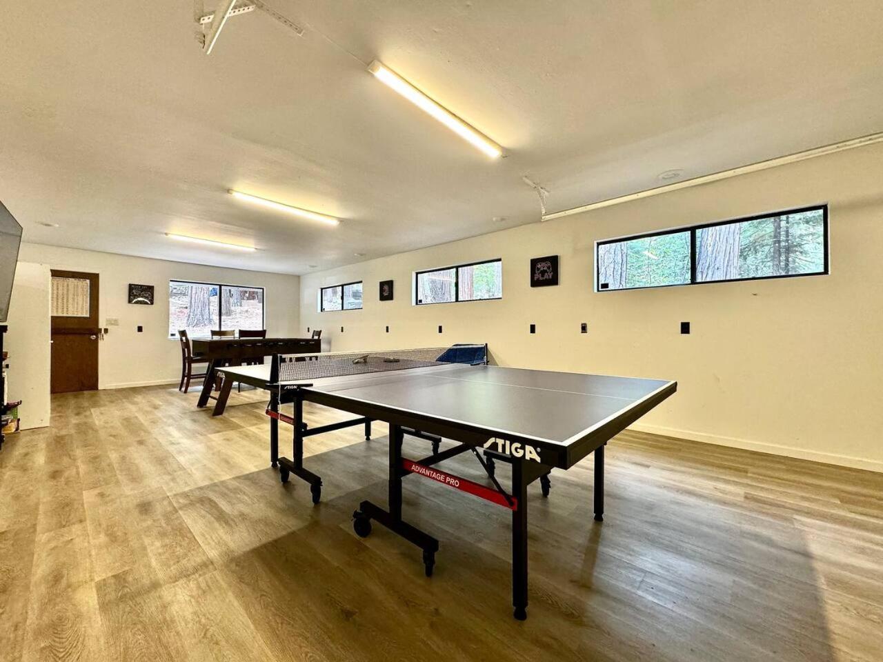 Cabin In The Trees-Game Room Pollock Pines Exteriér fotografie